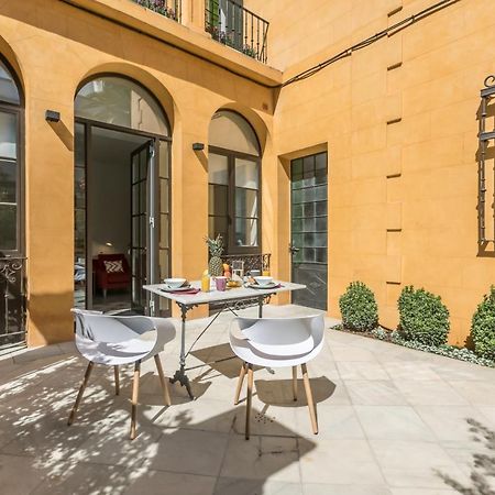 Casa Temprado Aparthotel Seville Ngoại thất bức ảnh