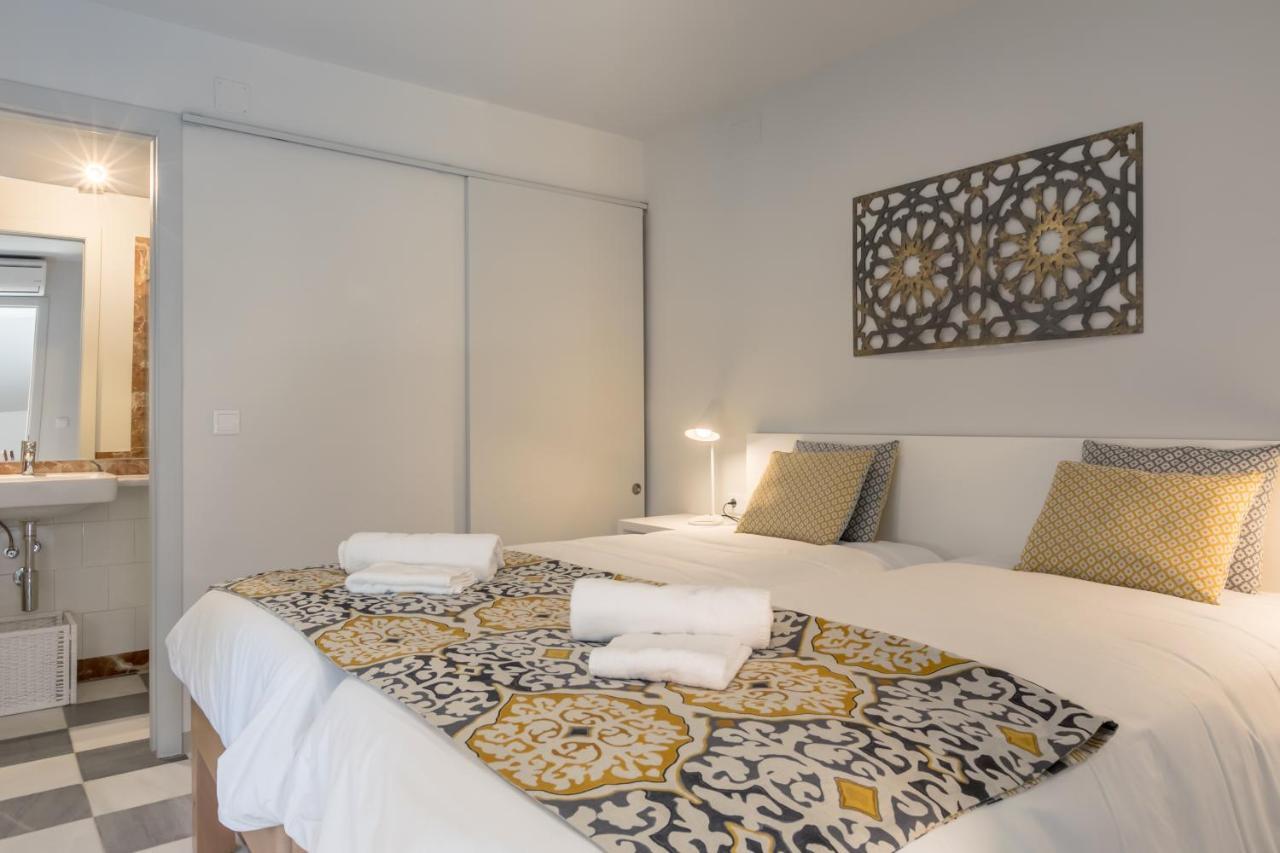 Casa Temprado Aparthotel Seville Ngoại thất bức ảnh