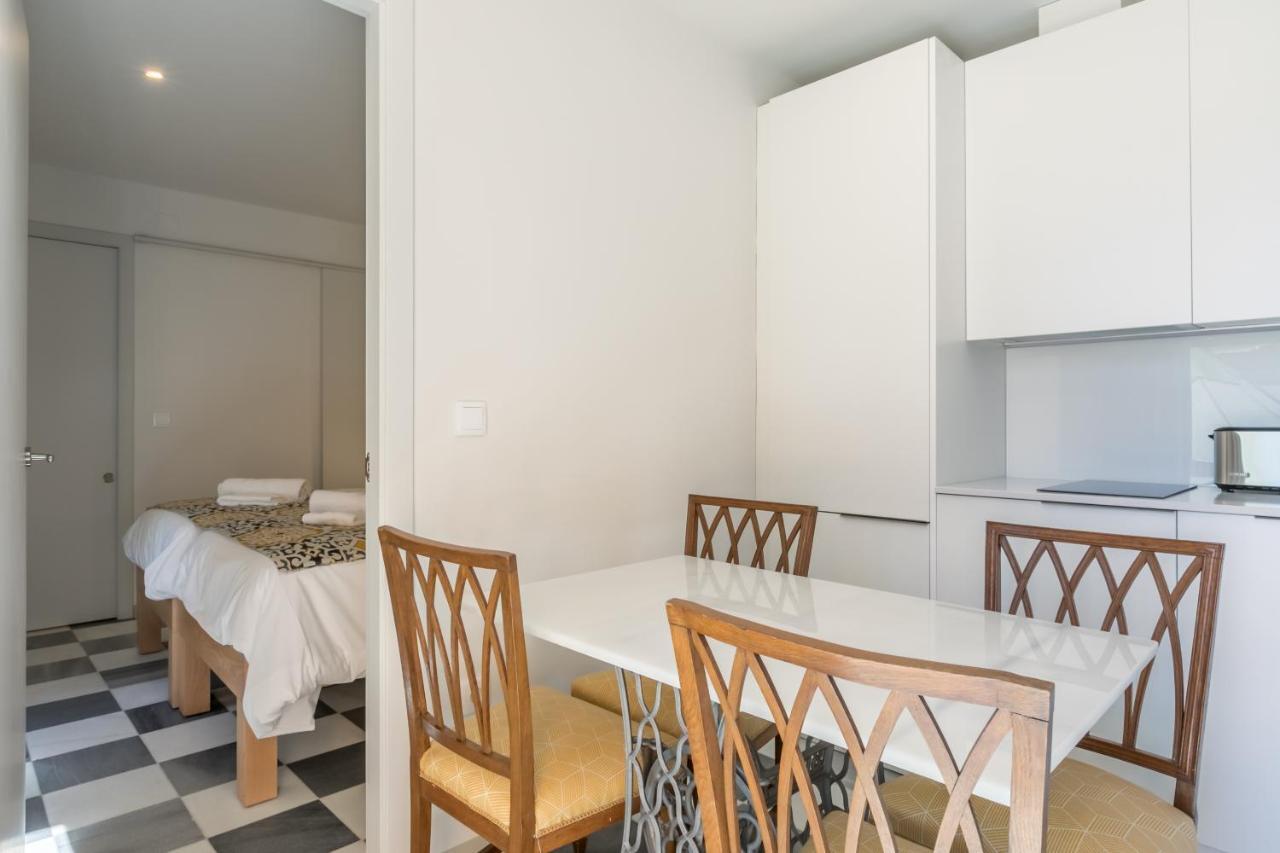 Casa Temprado Aparthotel Seville Ngoại thất bức ảnh