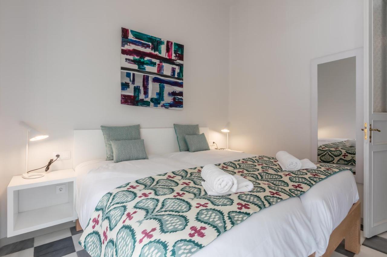 Casa Temprado Aparthotel Seville Ngoại thất bức ảnh